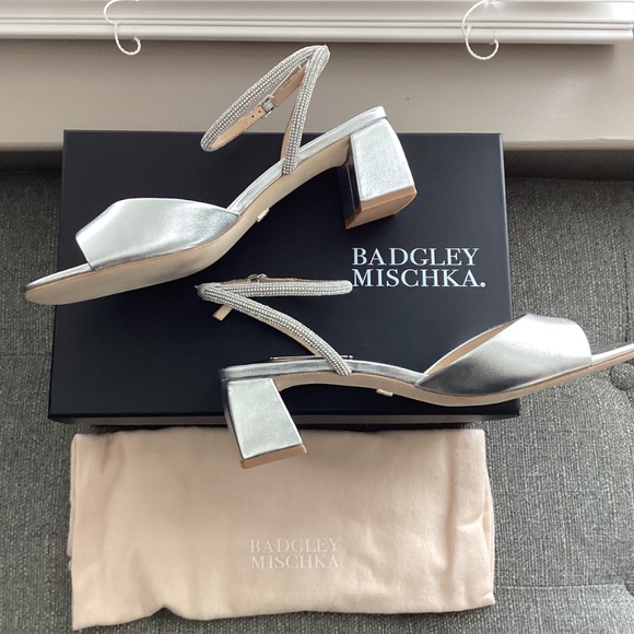 Badgley Mischka Collection Infinity II Sandal (Women), size 7M - Picture 12 of 13